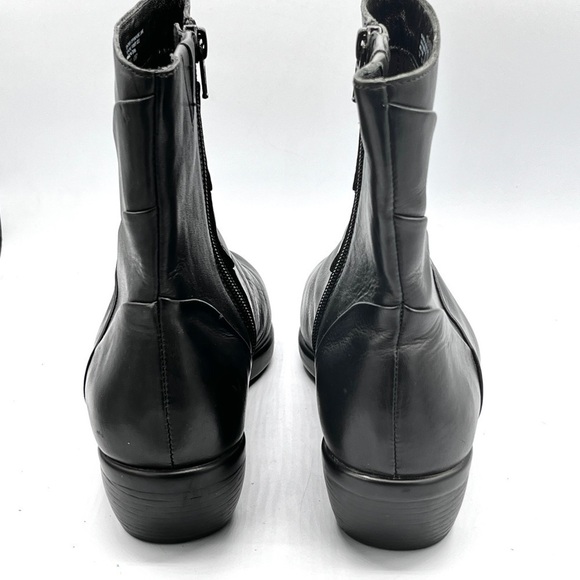 UC Ultimate Comfort 24/7 Black Leather Ankle Boots Women’s Size US 7 Side Zip - Picture 5 of 11